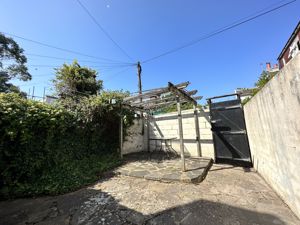 Photo 14- click for photo gallery